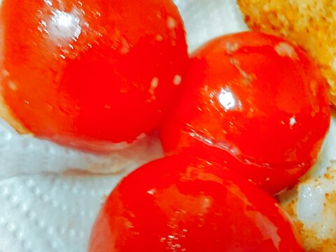 プチトマトの素揚げ